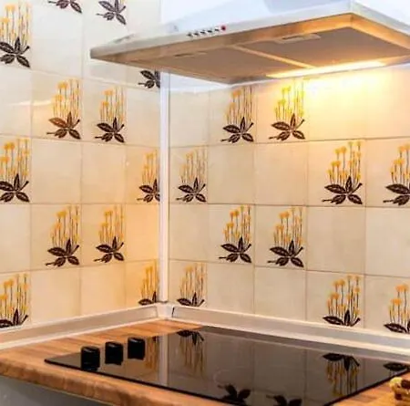 Cuore Del Centro Residences * بوكيناسكو
